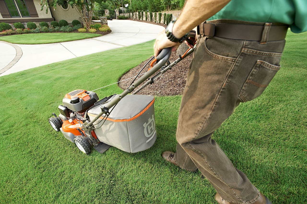 Fort Myers Beach Lawn Mowing Service Quote